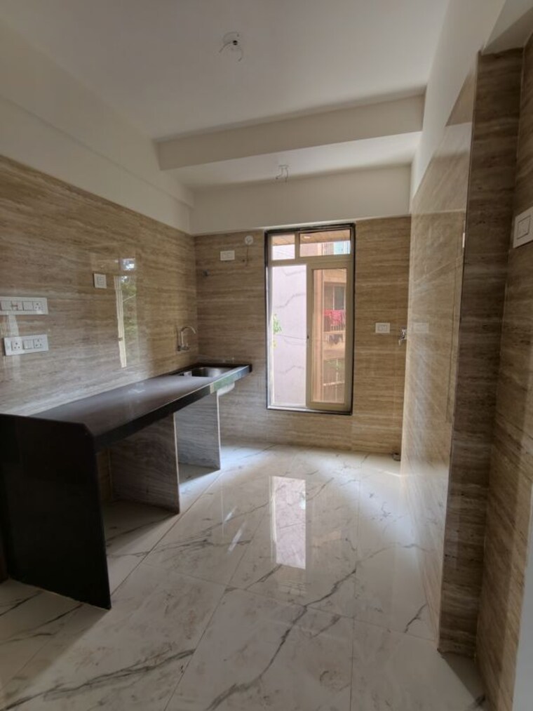 Bathroom, hum-durga 1 Bedroom 500 Sq.Ft. Apartment In Dahisar East Mumbai 10549971