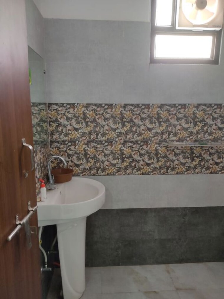Bedroom, eldeco-tiraha-ganga-vihar 2 Bedroom 1200 Sq.Ft. Builder Floor In Gomti Nagar Lucknow 10550019
