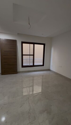 4 BHK Builder Floor For Rent in Sector 2