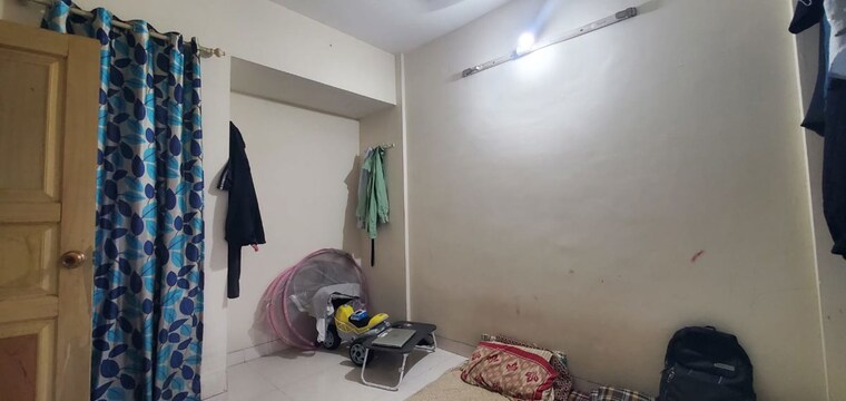  Parking, swastik-residency-1 1 Bedroom 300 Sq.Ft. Apartment In Ghodbunder Road Thane 10550035