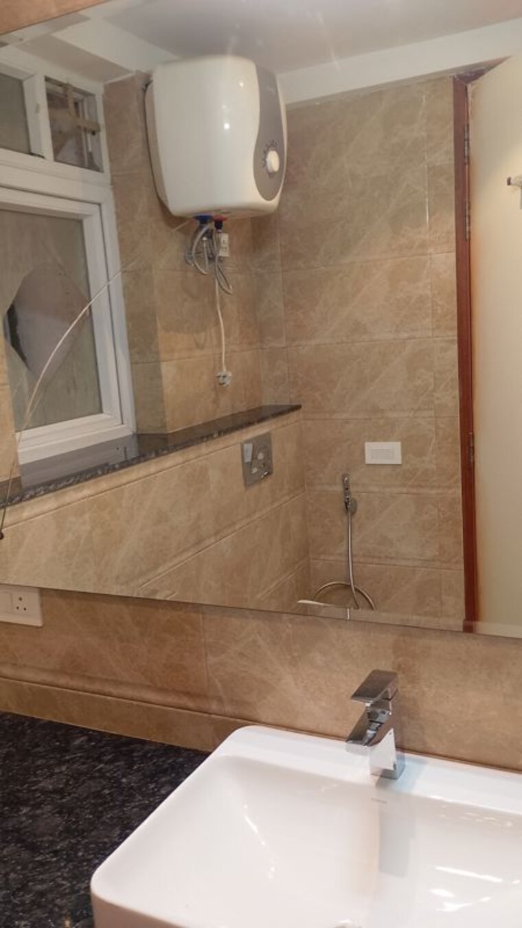 Bathroom, kashish-manor-one Studio 895 Sq.Ft. Apartment In Sector 111 Gurgaon 10550001