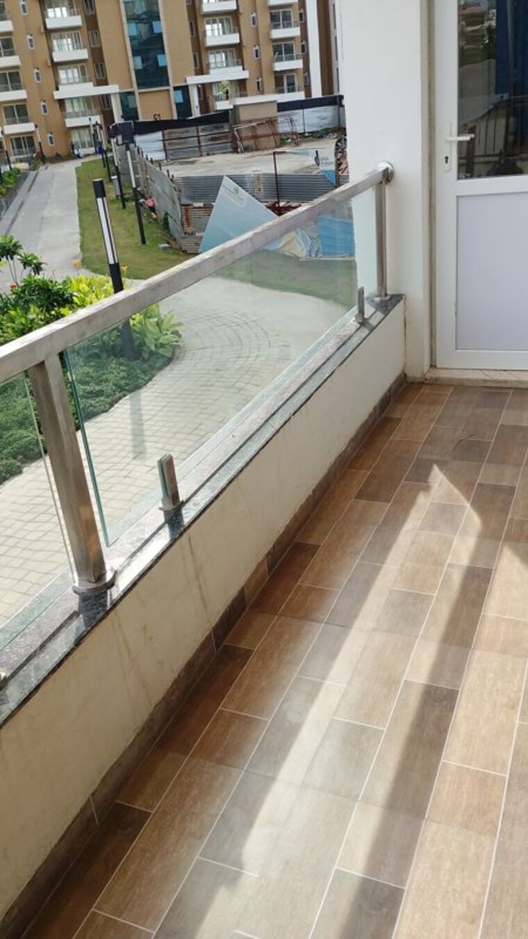 Balcony, kashish-manor-one Studio 895 Sq.Ft. Apartment In Sector 111 Gurgaon 10550001