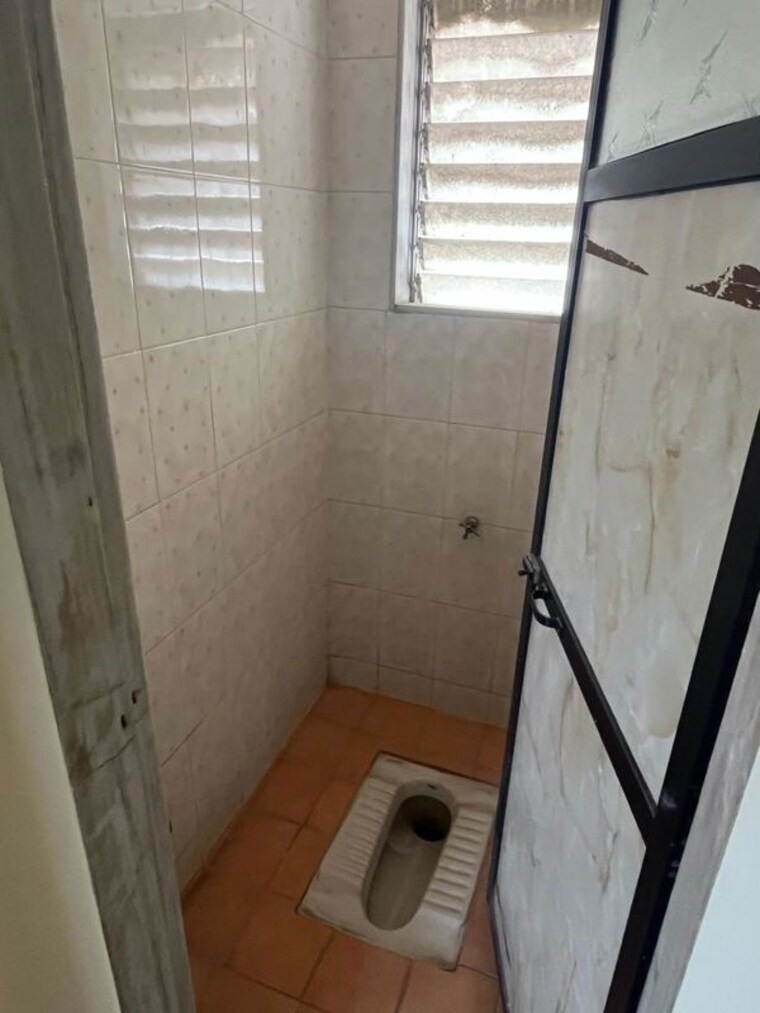 Bathroom, rutu-estate 2 Bedroom 600 Sq.Ft. Apartment In Brahmand Thane 10550056