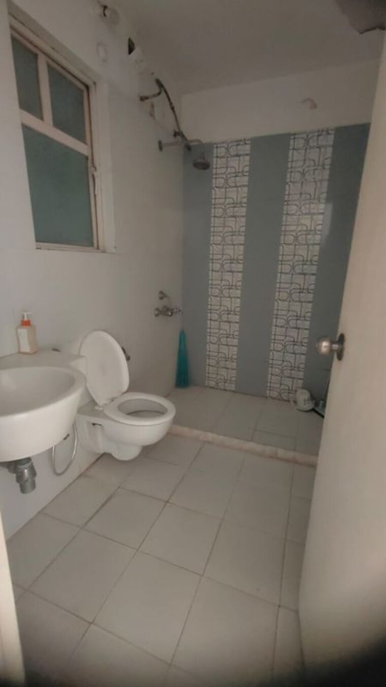 Bathroom, karia-konark-orchid 3 Bedroom 1250 Sq.Ft. Apartment In Wagholi Pune 10550054
