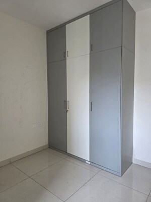 Room in 3 BHK Apartment at Meridian Park At The Prestige City, Sarjapur Road – for Rent