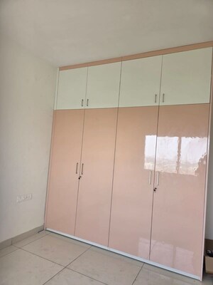 Room in 3 BHK Apartment at Meridian Park At The Prestige City, Sarjapur Road – for Rent
