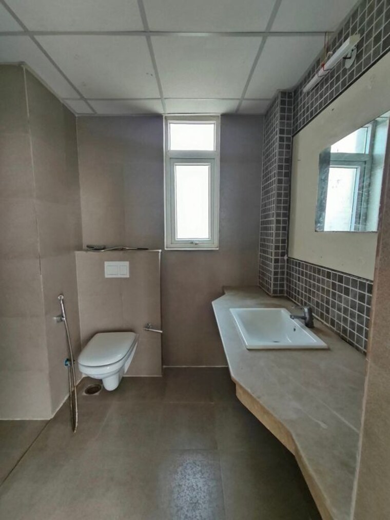 Bathroom, conscient-heritage-max-ii 3 Bedroom 2554 Sq.Ft. Apartment In Sector 102 Gurgaon 10550096