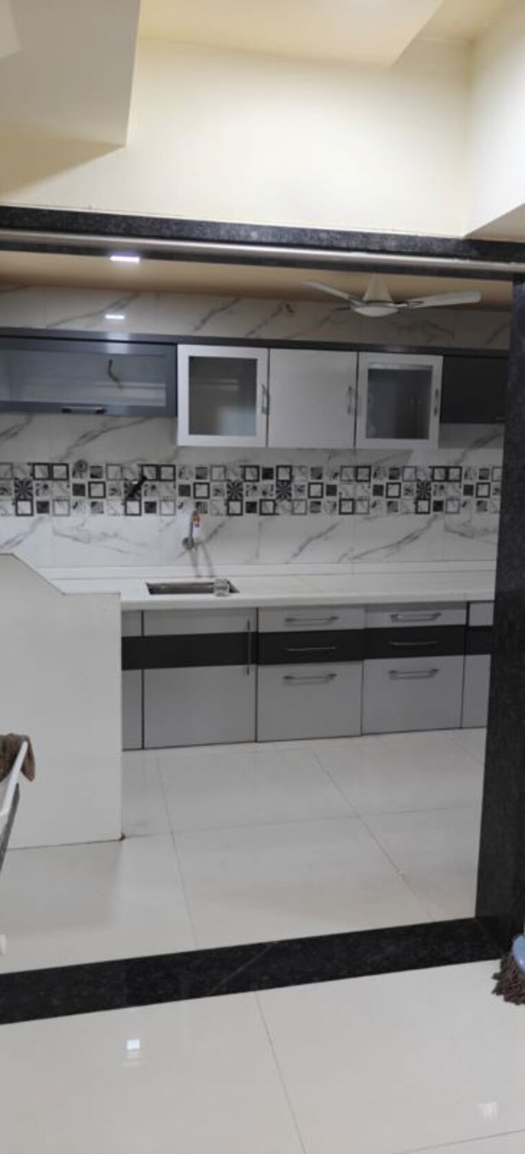 Kitchen, hiranandani-gardens 3 Bedroom 1800 Sq.Ft. Villa In Powai Mumbai 10550103