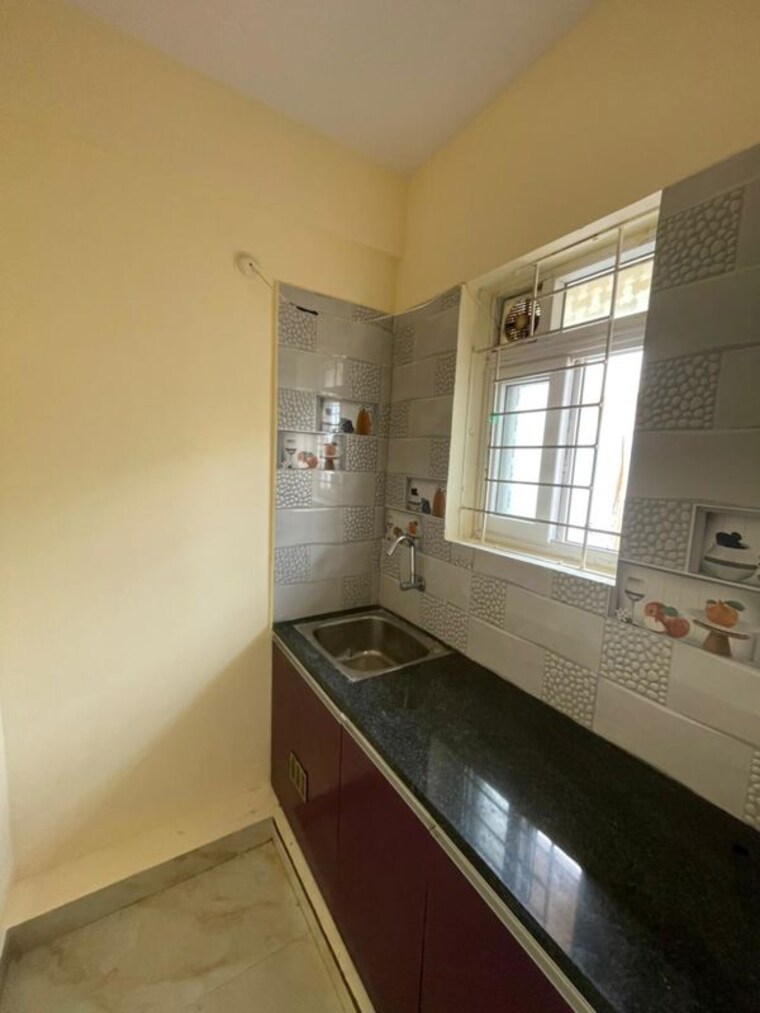 Kitchen, hsr layout 1 RK 300 Sq.Ft. Independent House In Hsr Layout Bangalore 10550111