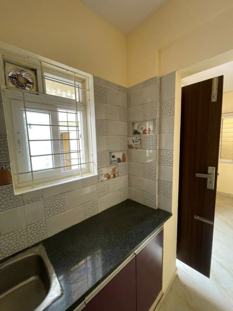 Kitchen, hsr layout 1 RK 300 Sq.Ft. Independent House In Hsr Layout Bangalore 10550111