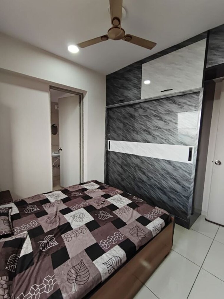 Bedroom, sun-rising-homes 1.5 Bedroom 900 Sq.Ft. Apartment In Jagatpur Ahmedabad 10550112
