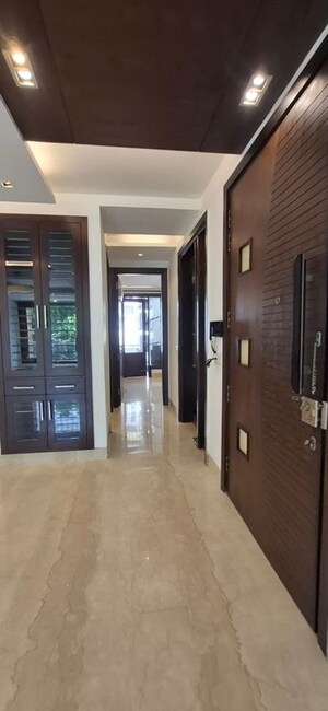 Building Lobby in 3 BHK Builder Floor at Green Park – for Rent