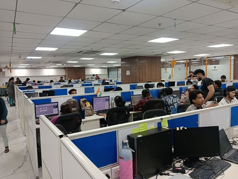 Team Area, rupa-solitaire Commercial Office Space in IT/SEZ 10000 Sq.Ft. In Kopar Khairane Navi Mumbai 10550095