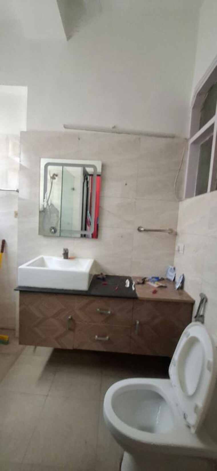 Bathroom, hauz khas 3 Bedroom 2700 Sq.Ft. Builder Floor In Hauz Khas Delhi 10550138