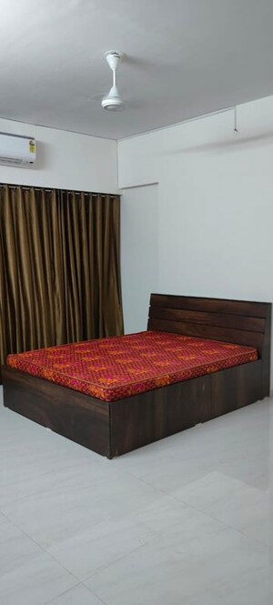 Bedroom in 1 BHK Apartment at Omkar Signet, Malad East – for Rent