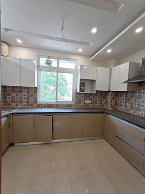 Kitchen in 4 BHK Apartment at BPTP Amstoria, Sector 102 – for Rent
