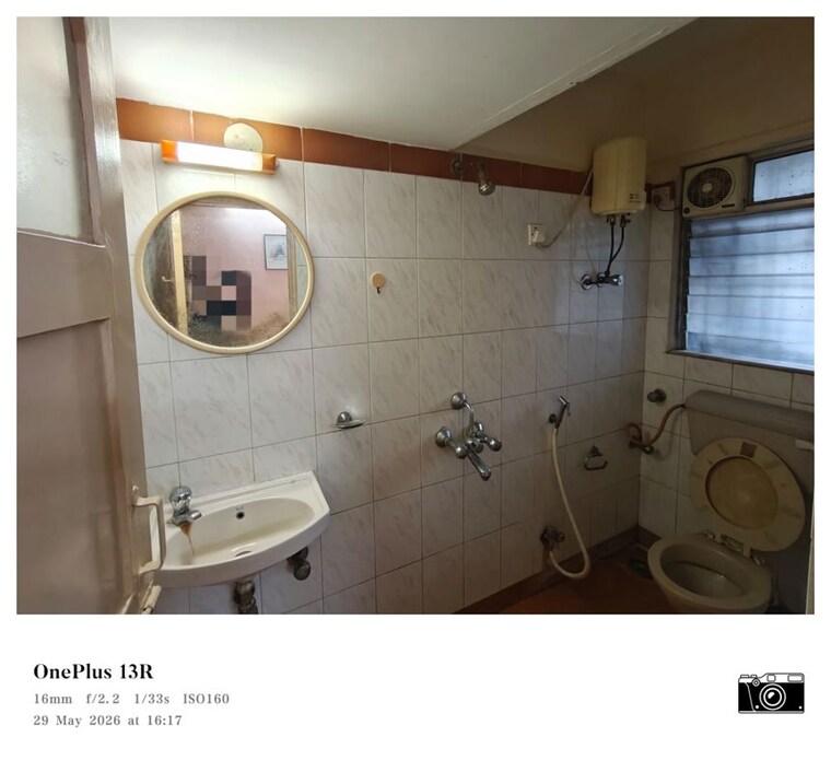 Bathroom, dheeraj-valley 3 Bedroom 900 Sq.Ft. Apartment In Goregaon East Mumbai 10550171