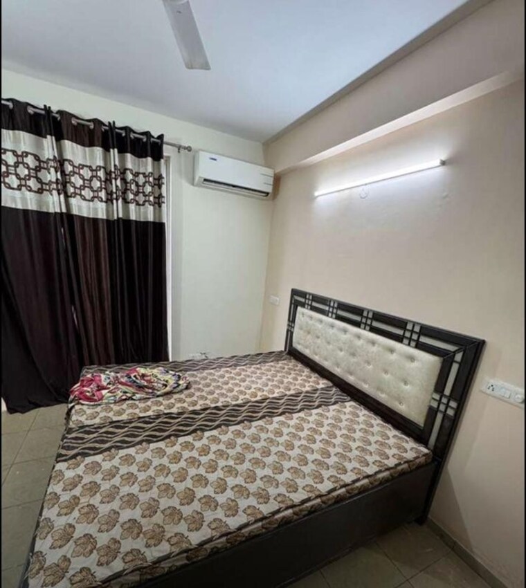 Bedroom, vip road 3 Bedroom 1355 Sq.Ft. Apartment In Vip Road Zirakpur 10550182