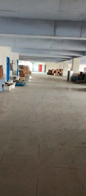 Parking in  Warehouse at Narayan Plaza Powai, Powai – for Rent