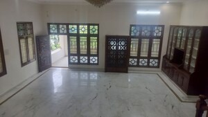 Room in 5 BHK Independent House at Jubilee Hills – for Rent