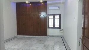 Room in 5 BHK Independent House at Jubilee Hills – for Rent
