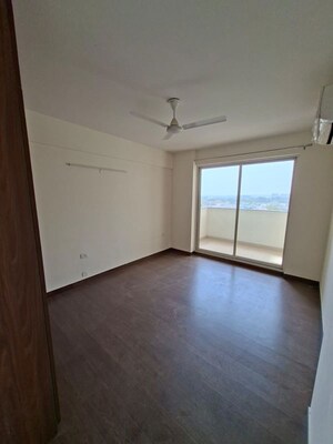 Room in 3 BHK Apartment at Bestech Park View Altura, Sector 79 – for Sale