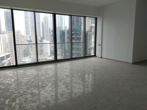 Room in 4 BHK Apartment at Rustomjee Crown, Prabhadevi – for Sale