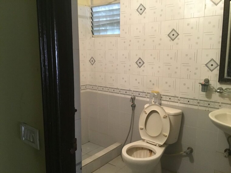 Bathroom, the-address 3 Bedroom 1905 Sq.Ft. Apartment In Banjara Hills Hyderabad 10550248