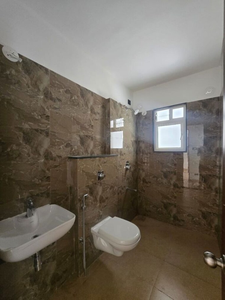 Bathroom, vtp-leonara 2 Bedroom 800 Sq.Ft. Apartment In Mahalunge Pune 10550242