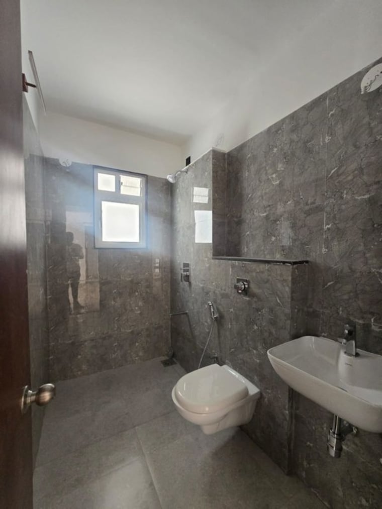 Bathroom, vtp-leonara 2 Bedroom 800 Sq.Ft. Apartment In Mahalunge Pune 10550242