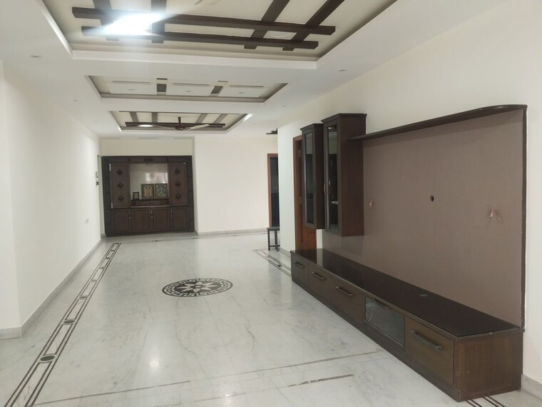 Room, guttala begumpet 3 Bedroom 2785 Sq.Ft. Apartment In Guttala Begumpet Hyderabad 10550256