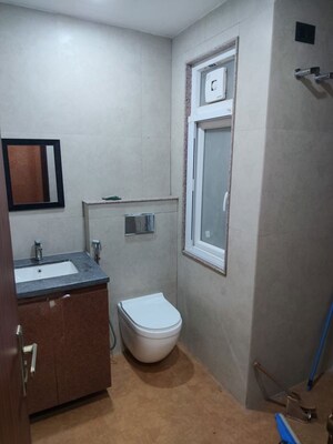 Bathroom in 3 BHK Apartment at Vijayant Enclave, Sector 29 – for Rent