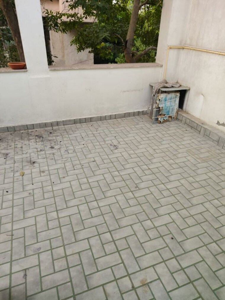 Balcony, vijayant-enclave 3 Bedroom 2500 Sq.Ft. Apartment In Sector 29 Noida 10550267