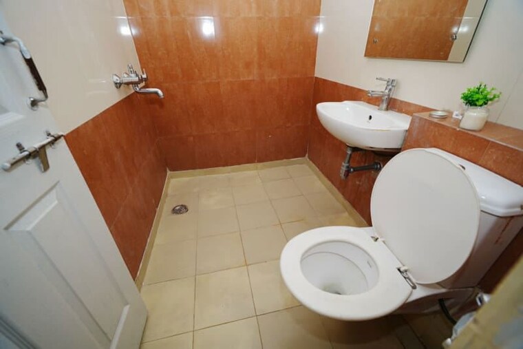 Bathroom, soldier-officer-heights 2 Bedroom 1200 Sq.Ft. Apartment In Sector 84 Gurgaon 10550303