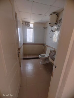 Bathroom in 3.5 BHK Apartment at Bestech Park View City 2, Sector 49 – for Rent