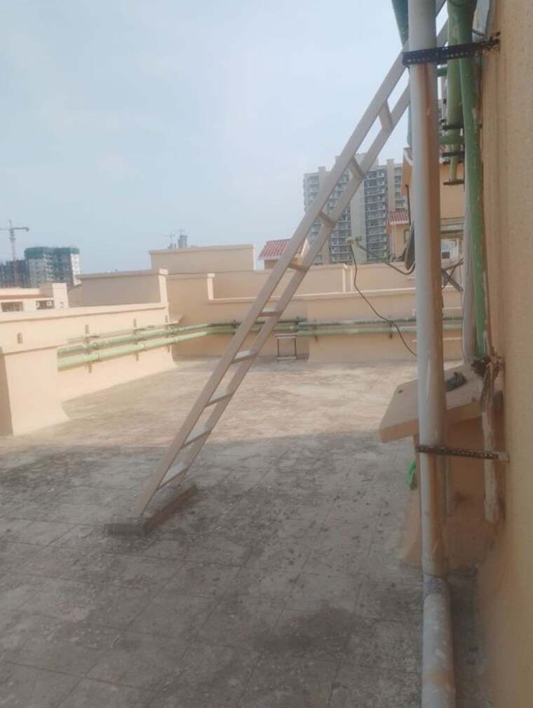 undefined, emaar-palm-hills 3.5 Bedroom 1450 Sq.Ft. Apartment In Sector 77 Gurgaon 10550316
