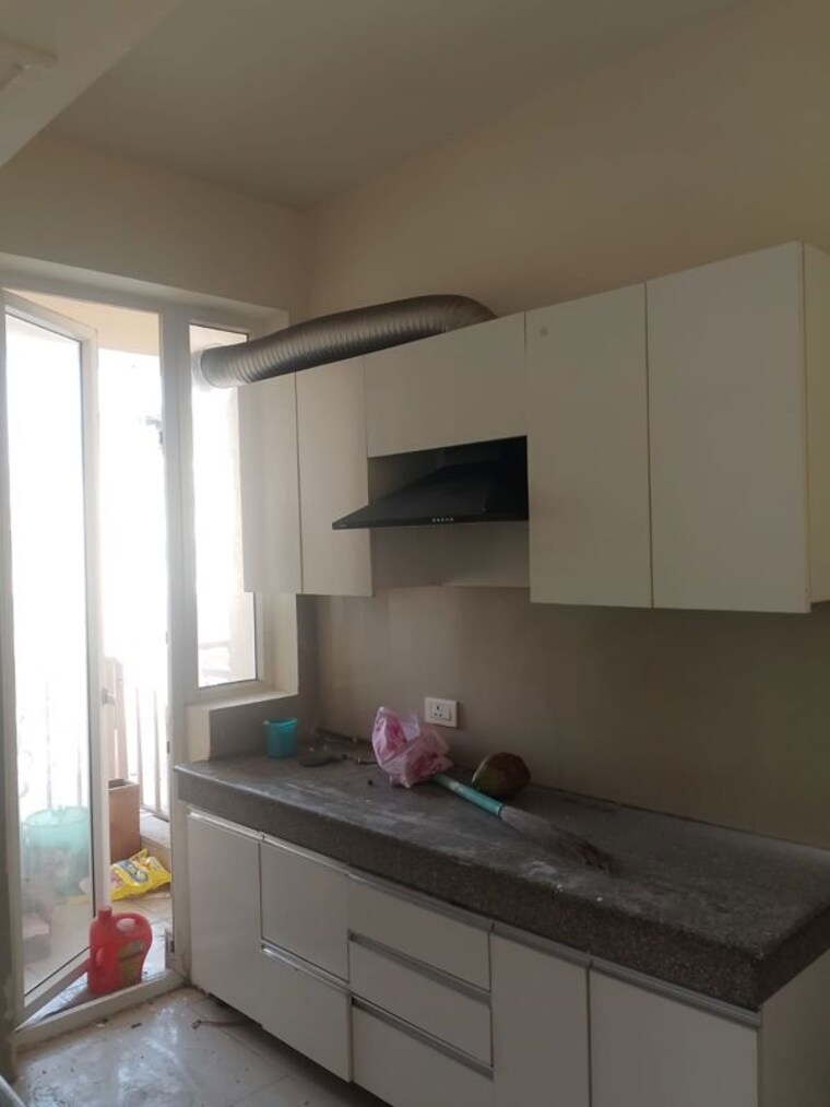 Kitchen, emaar-palm-hills 3.5 Bedroom 1450 Sq.Ft. Apartment In Sector 77 Gurgaon 10550316