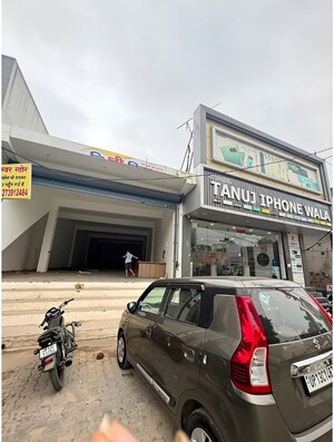  Showroom – Exterior View View at Siyana Road - for Sale