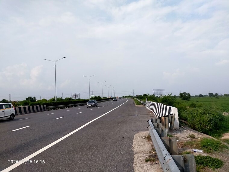 undefined, murad nagar Commercial Land 135000 Sq.Yd. In Murad Nagar Ghaziabad 10550358