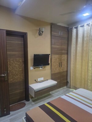 Room in 4 BHK Apartment at CHD Avenue 71, Sector 71 – for Sale