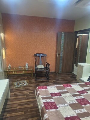 Room in 4 BHK Apartment at CHD Avenue 71, Sector 71 – for Sale