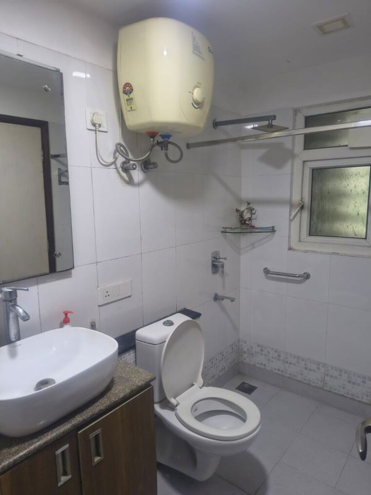 Bathroom, chd-avenue-71 4 Bedroom 2193 Sq.Ft. Apartment In Sector 71 Gurgaon 10550331