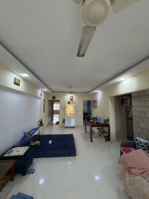 Team Area in 2 BHK Apartment at Asmita Jyoti CHS, Malad West – for Rent