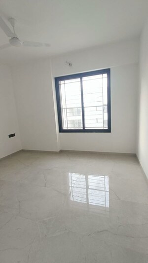 Room in 2 BHK Apartment at Goel Ganga Constella, Kharadi – for Rent