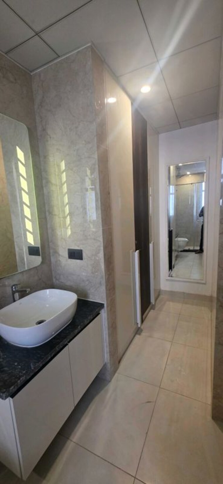 Bathroom, sector 22 3 Bedroom 1600 Sq.Ft. Builder Floor In Sector 22 Gurgaon 10550378