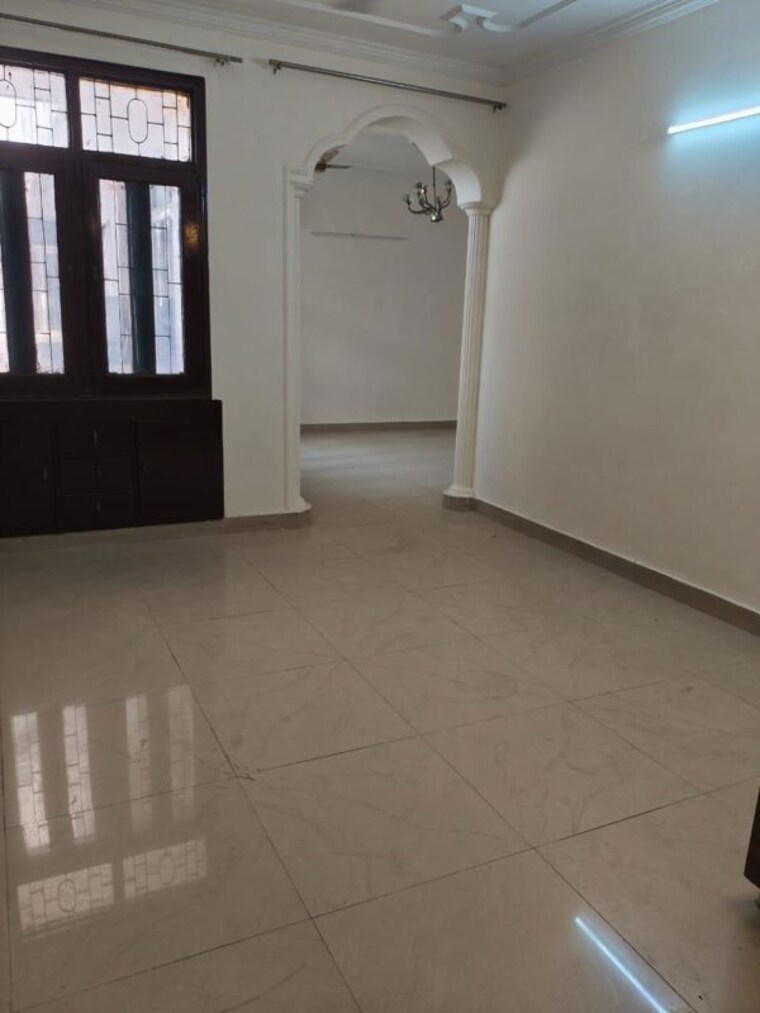 Room, sector 21 3 Bedroom 1550 Sq.Ft. Builder Floor In Sector 21 Gurgaon 10550389