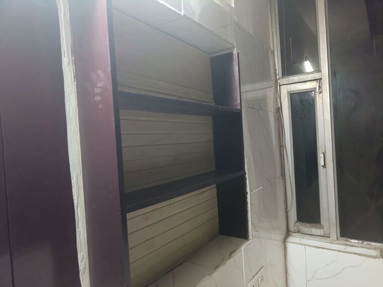 Bathroom, unitech-south-city-ii 3 Bedroom 1600 Sq.Ft. Builder Floor In Sector 50 Gurgaon 10550430