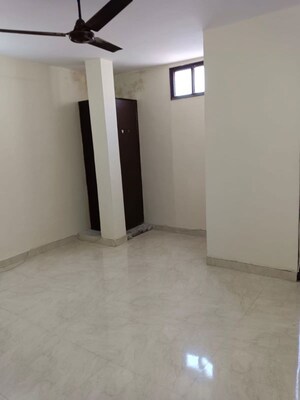 Room in Studio Apartment at Lajpat Nagar 4 – for Rent