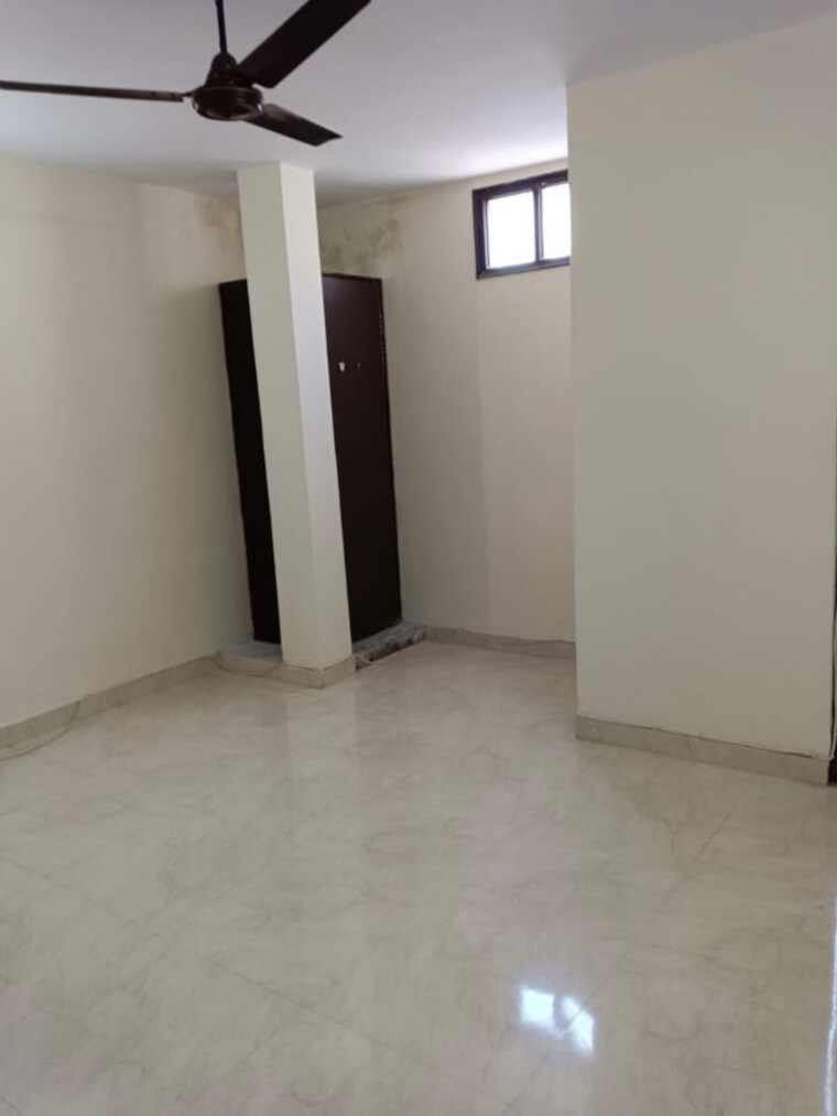 Room, lajpat nagar 4 Studio 456 Sq.Ft. Apartment In Lajpat Nagar 4 Delhi 10550428