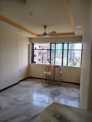 Room in 1 BHK Apartment at Mittal Nepean House, Malabar Hill – for Rent